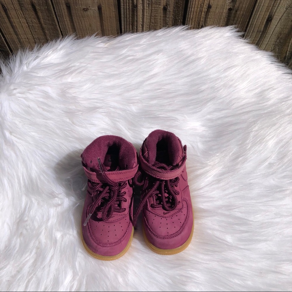 Girl's Purple Nike High Top Airforce Size 8C